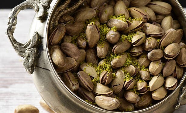 قیمت خرید پسته اکبری توچین + فروش ویژه